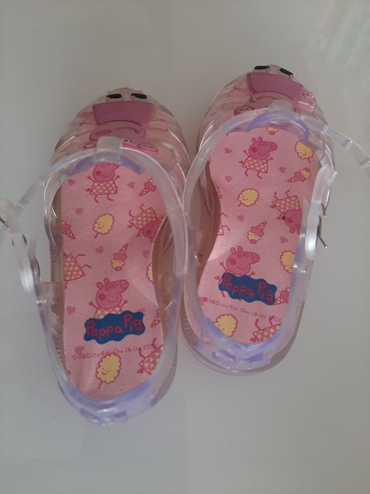 Sandálias Peppa 21