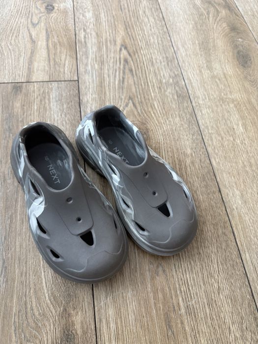 Кросівки тапки резинові сліпони