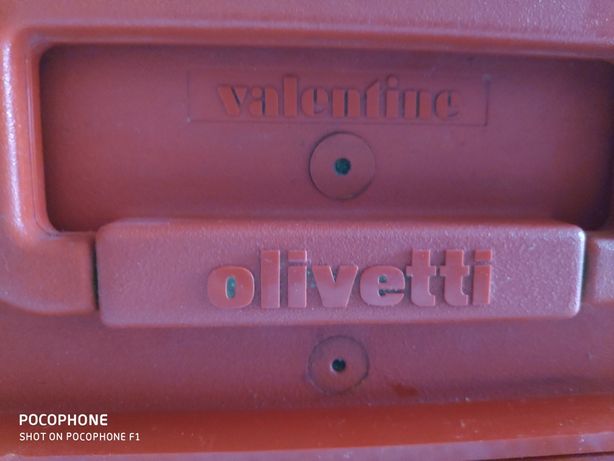 Máquina de escrever Valentine Olivetti