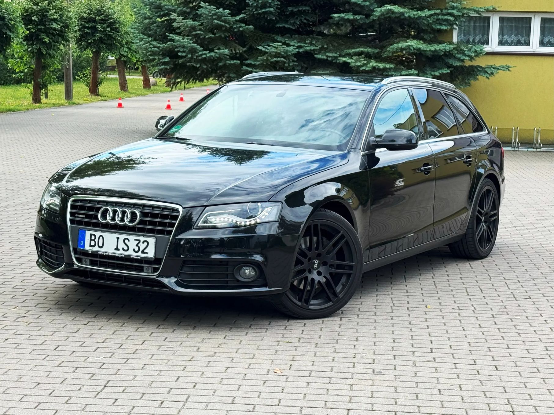 Audi A4 Quattro * Automat * Benzyna * Xenon * Półskory * Czarny sufit * 211PS