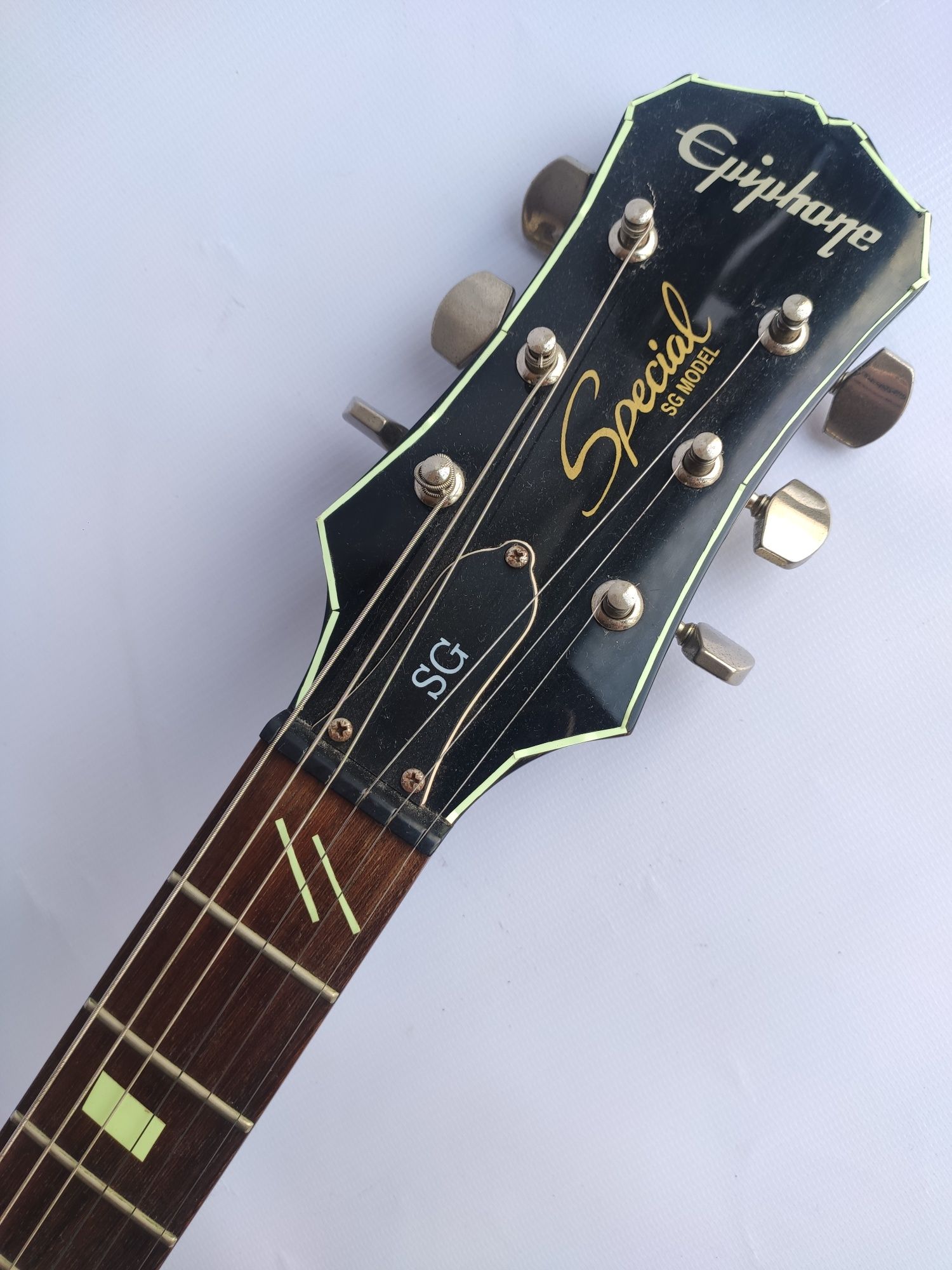 Epiphone SG Special guitarra elétrica.
