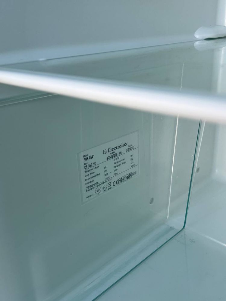 Холодильник Electrolux No Frost # 07077