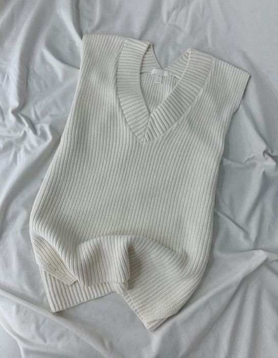 Жилет в'язаний молочний НМ