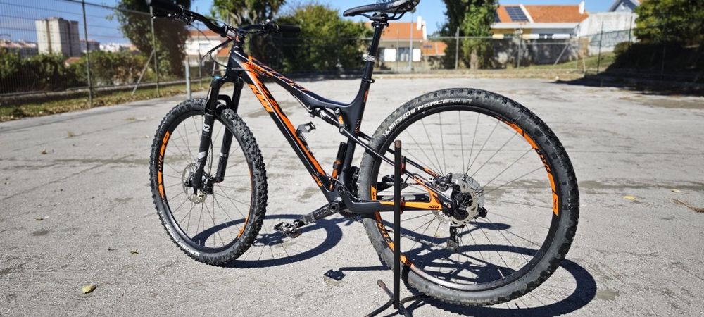 Bicicleta BTT KTM scarp