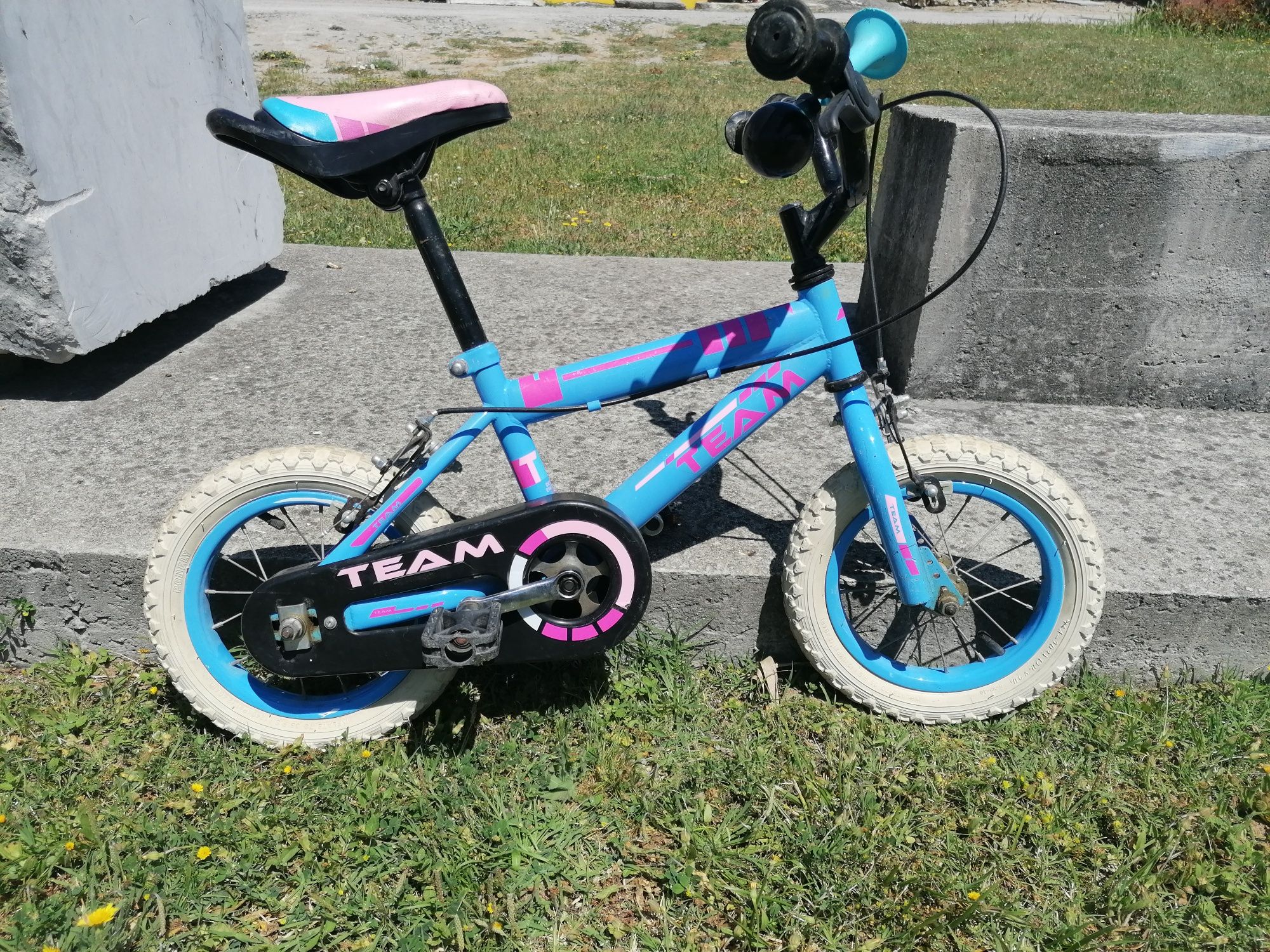 Bicicletas de menina