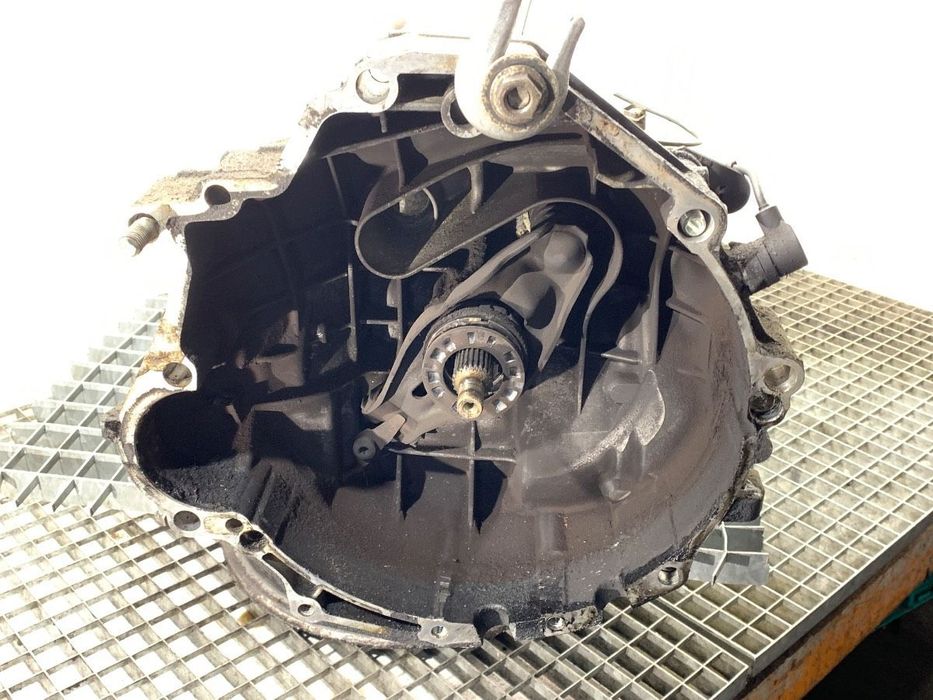 SKRZYNIA BIEGÓW - 756.00 PLN - AUDI A4 B6 (8E2) 2000 - 2005 2.5 TDI quattro 132 kW [180 KM] olej