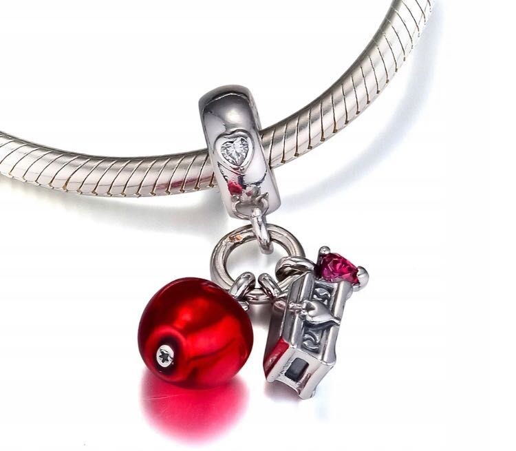 charms do pandora Disney królewną śnieżka serce wisiorek jabłko