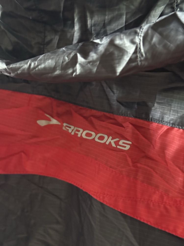 Ветровка / куртка Brooks S - M