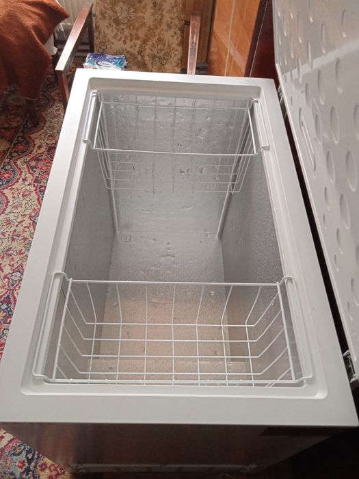 Морозильна скриня Liberton LCF-250H