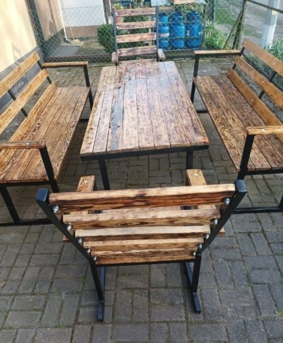 Meble ogrodowe drewniane