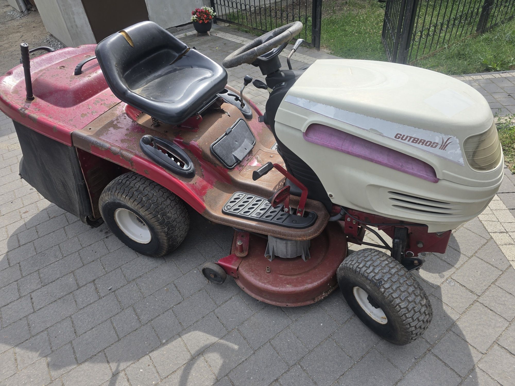 Traktorek kosiarka V dwa cylindry kawasaki   gudbrod mtd partner cubca