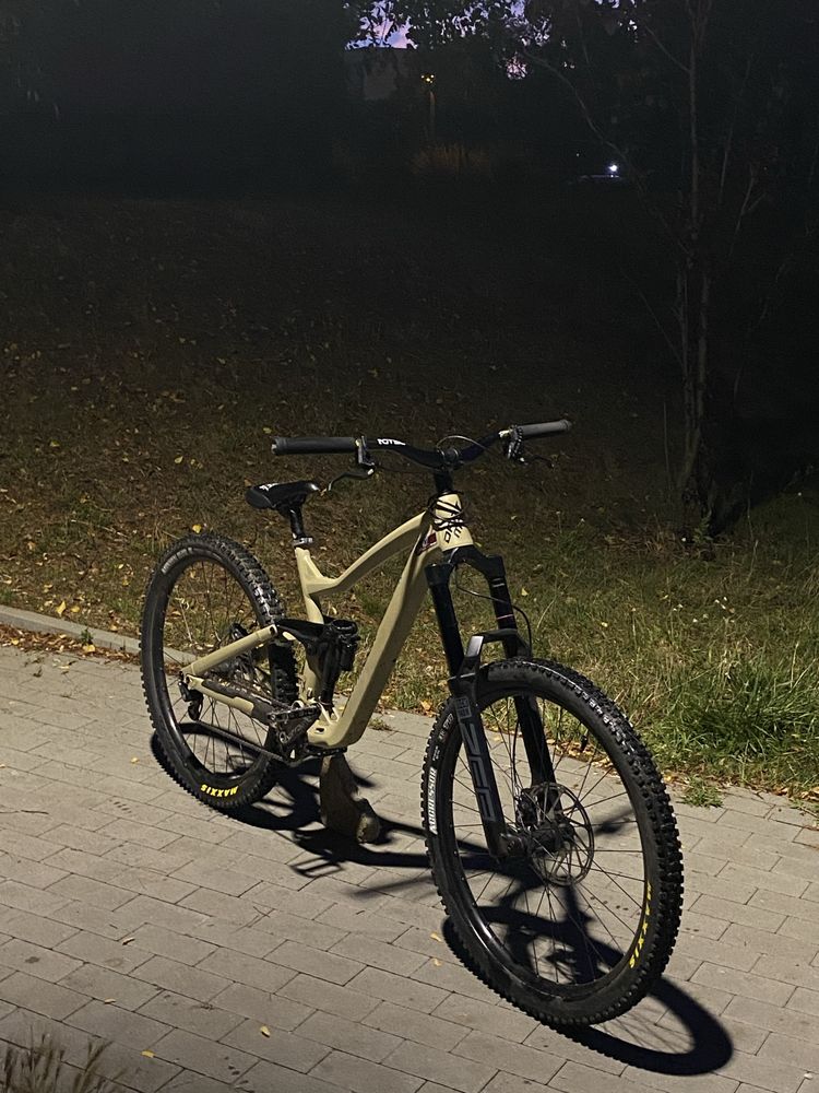 dartmoor thunderbird M