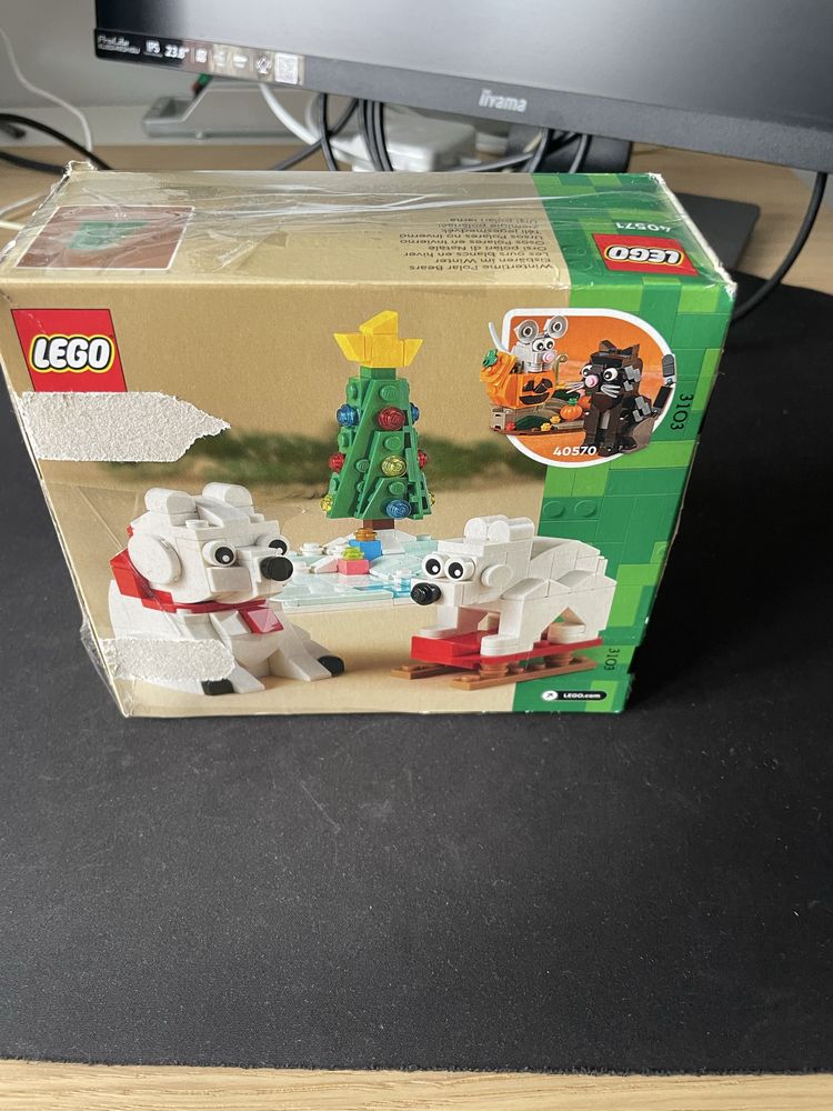 LEGO 40571 Wintertime Polar Bears – zestaw kompletny
