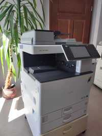 Kopiarka RICOH MPC3002 z niskim przebiegiem – 21 tys.kolor,22 tys.mono