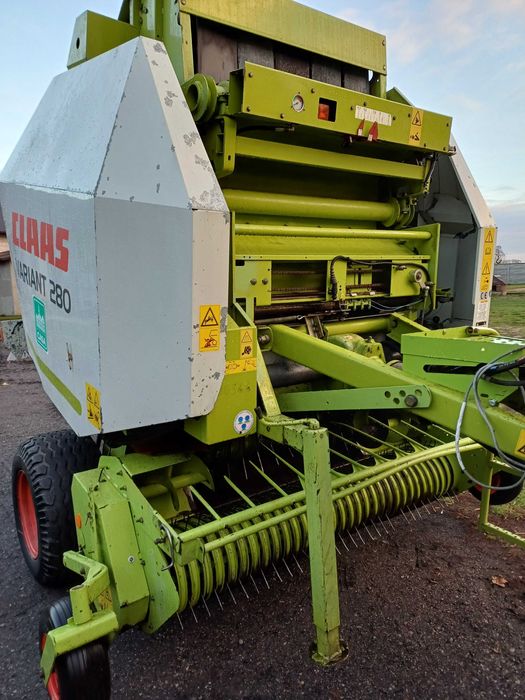 Prasa belująca zmiennokomorowa Claas Variant 280 (NIE 180,260,360,460)