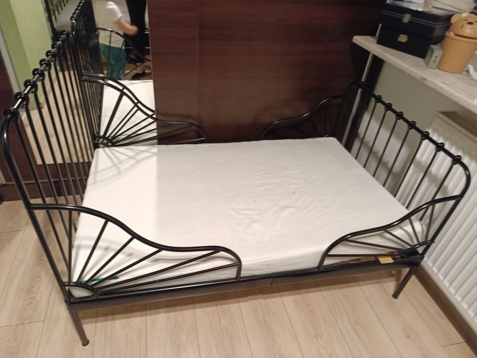 Ikea Minnen Łóżko Rosnące Czarne + Materac