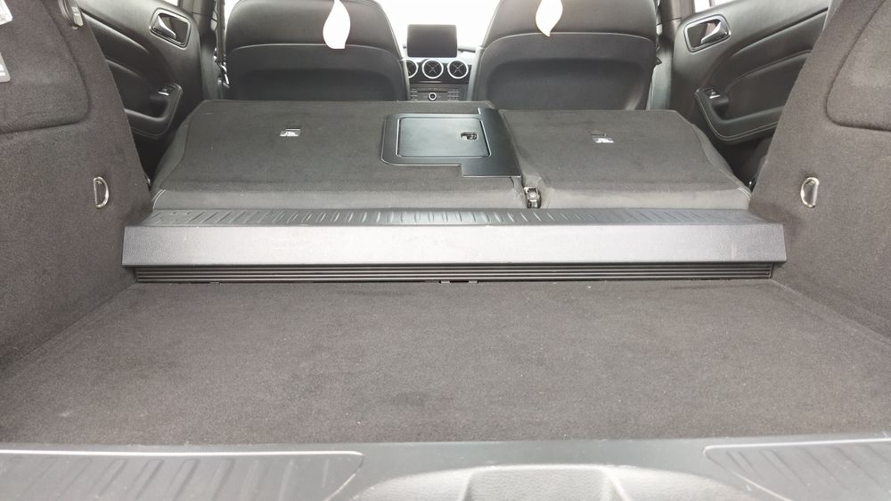 Mercedes Benz B 250E