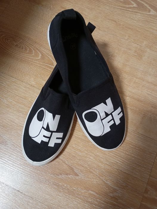 Продам макасини 38р