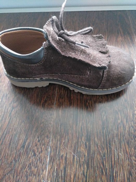 Sapato de camurça castanhos de menino -Seaside