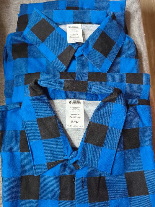 Koszule w kratę sprzedam