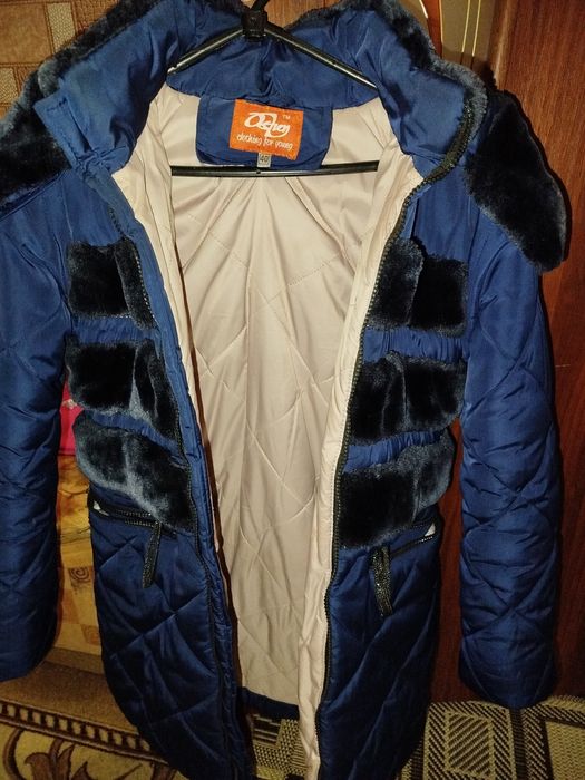 Продам зимову б/у куртку