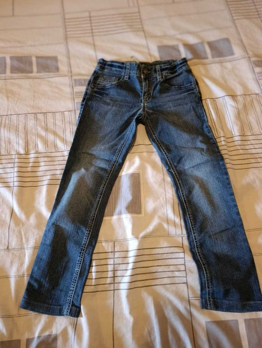 Lote de roupa de criança 8-11 anos