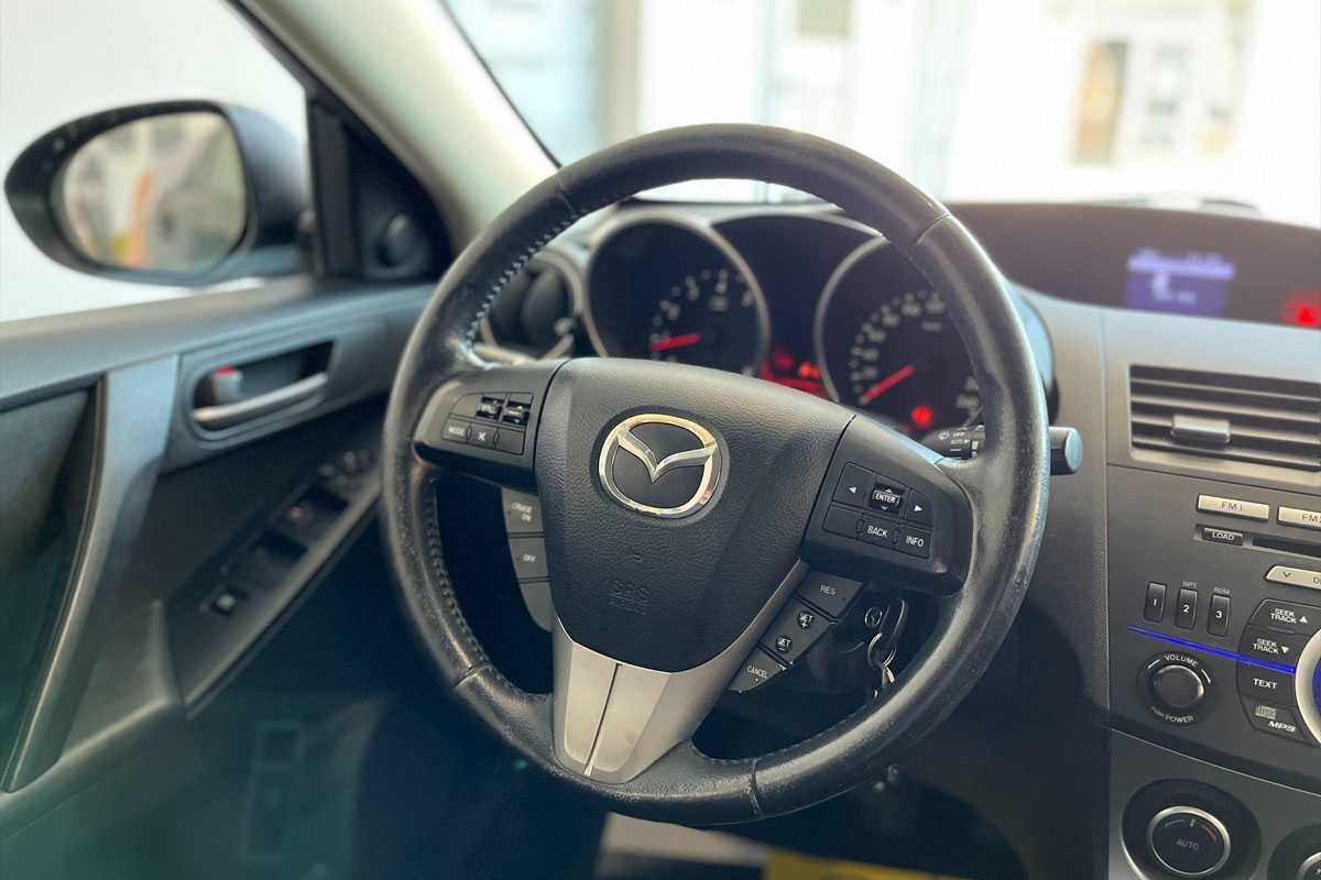 Mazda 3 2010 року