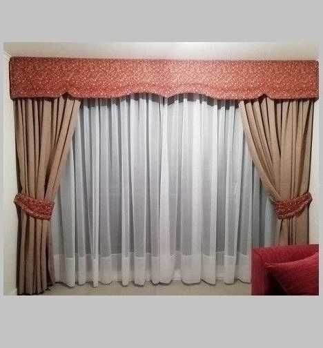 Cortinado com 2 pendentes e sanefa