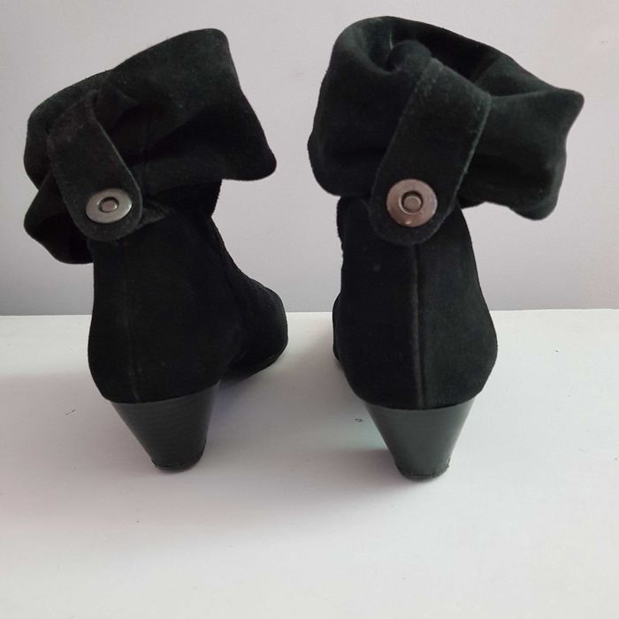 Botas pele (camurça) de cor preta