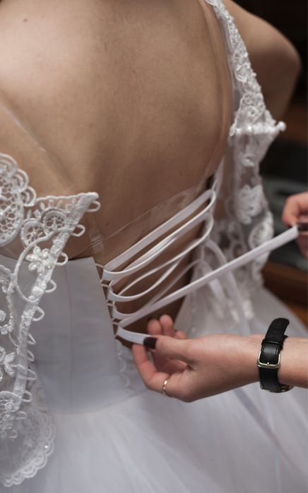 Весільна сукня