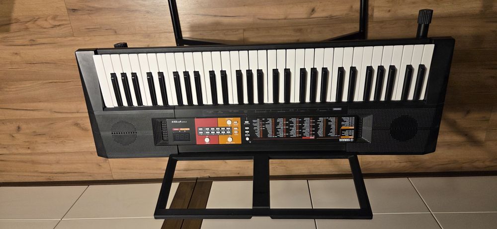 Keyboard Yamaha PSE F51