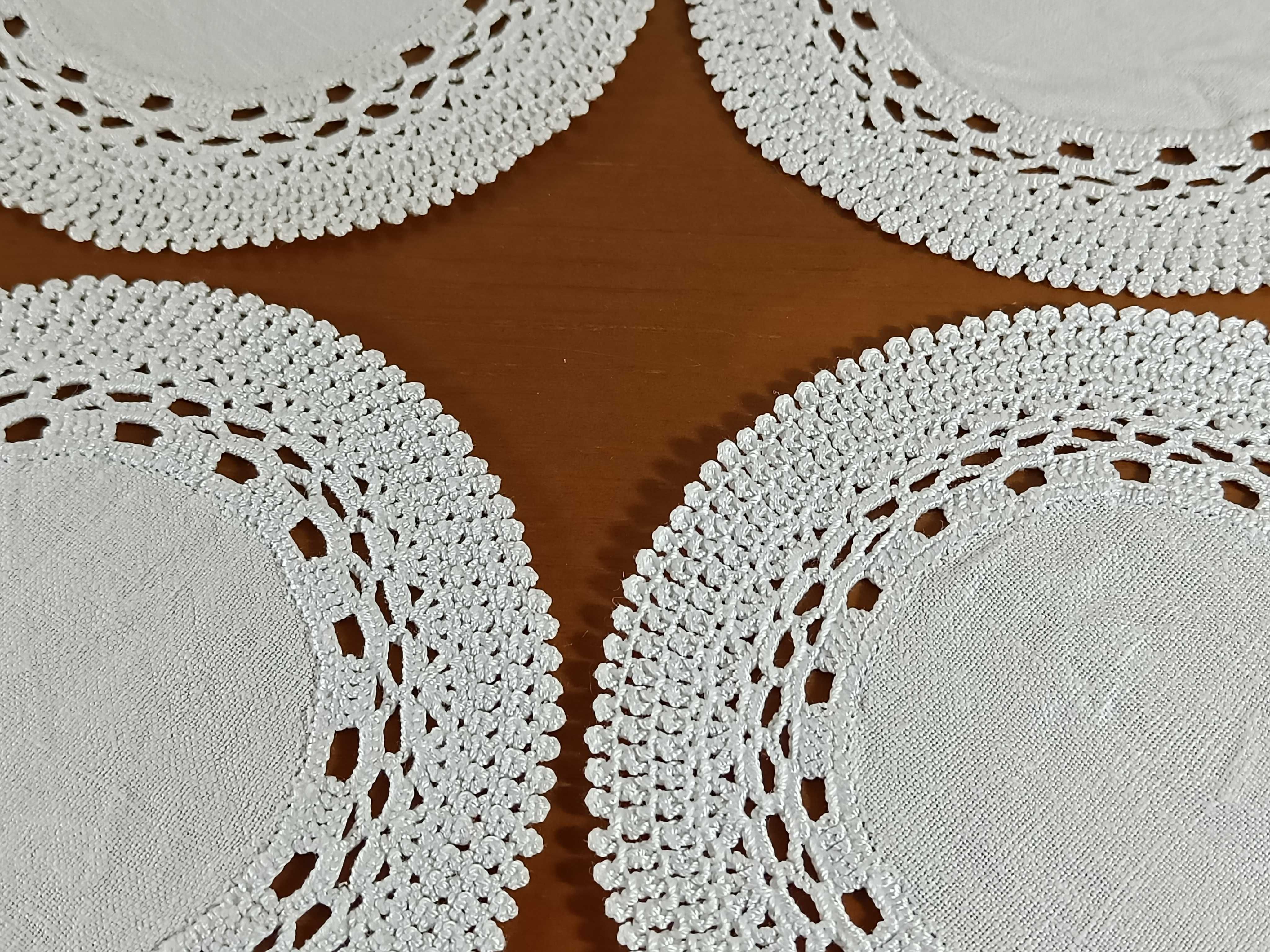 Conjunto napron /6 peças/ em linho com detalhe em crochet branco