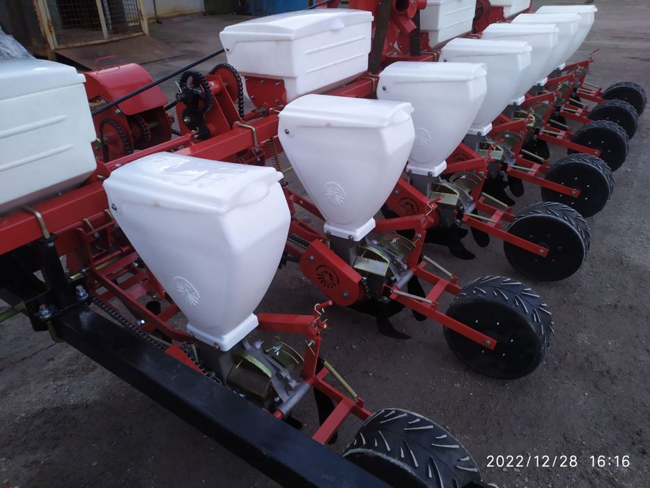 Сівалка пневматична УПС-8 СУ кукурудзяна,соняшникова,гарбузова