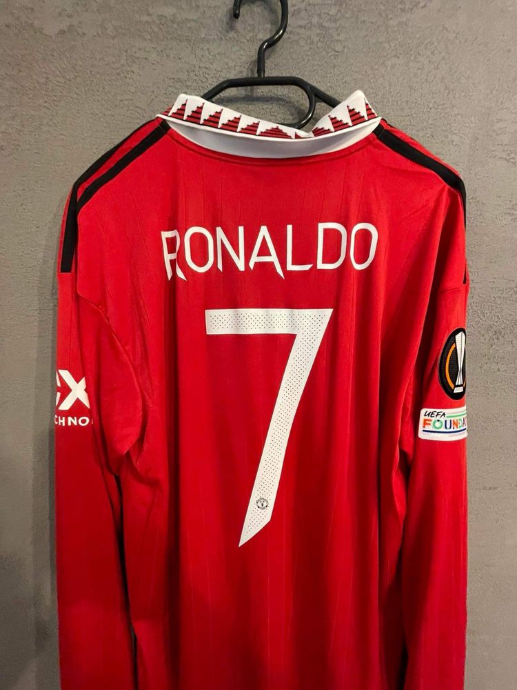Czerwona koszulka Manchester United longsleeve Ronaldo 22/23 ligaeurop