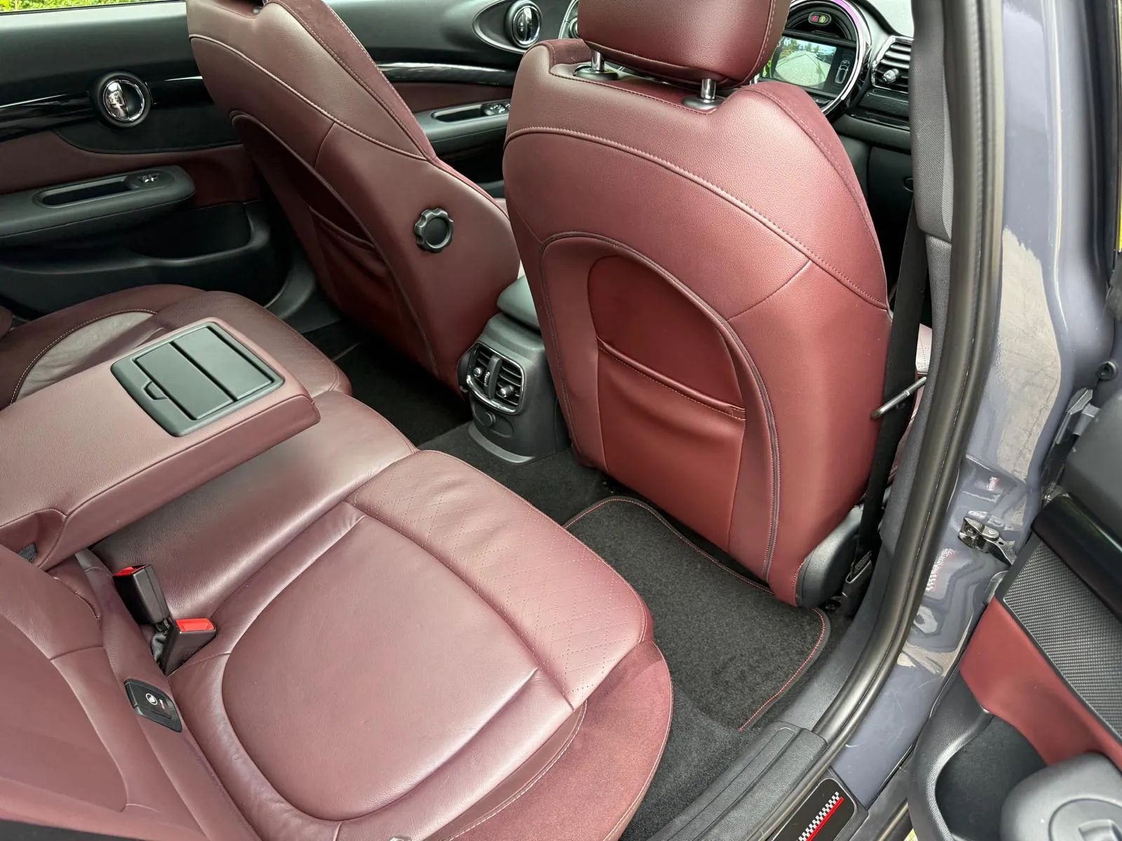 MINI Clubman John Cooper Works, Możliwość zamiany, Full wersja