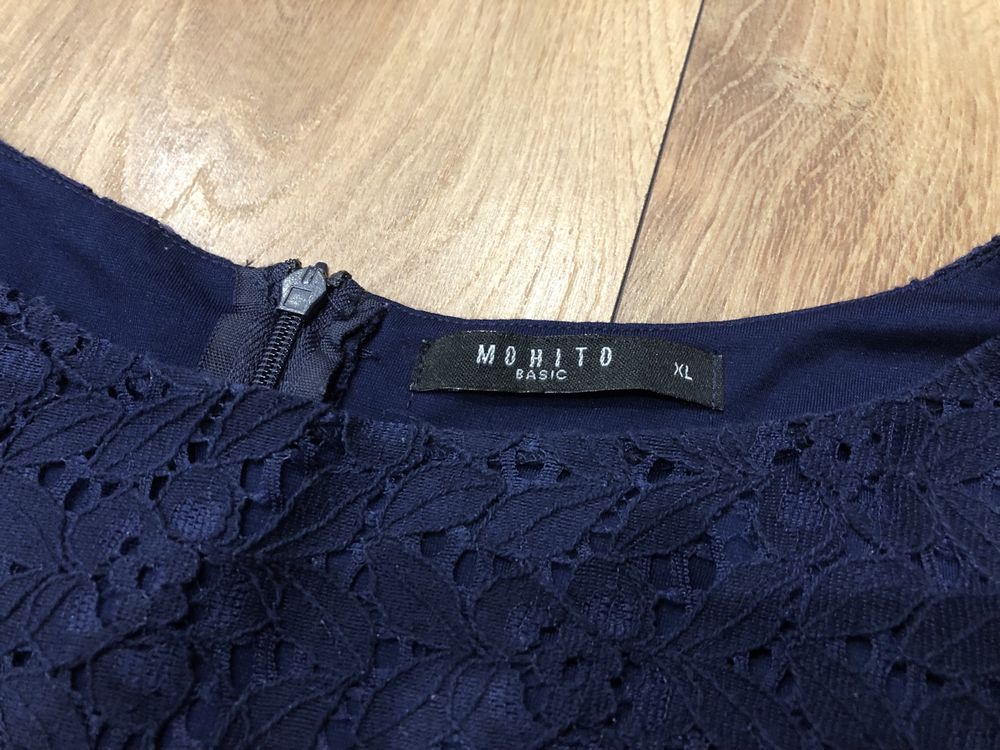 Sukienka Mohito granatowa koronka rozm XL