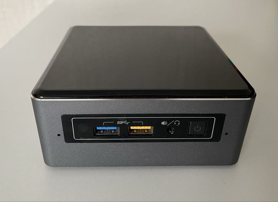 Мини ПК Intel NUC 7i7BNH