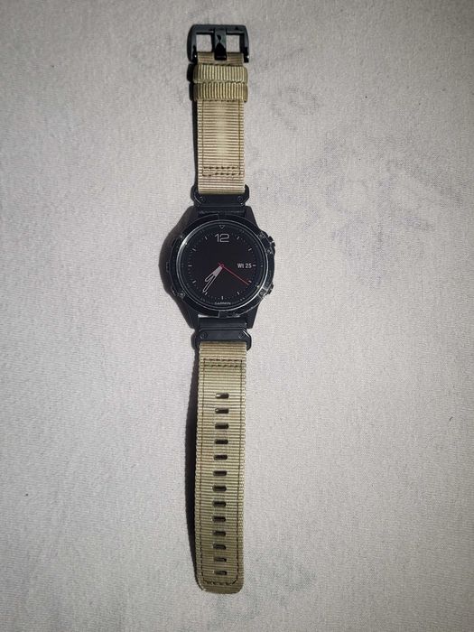 Zegarek Garmin Fenix 5 Sapphire