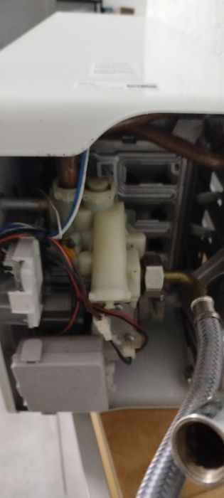 Esquentador Junkers com apenas 6 meses de uso