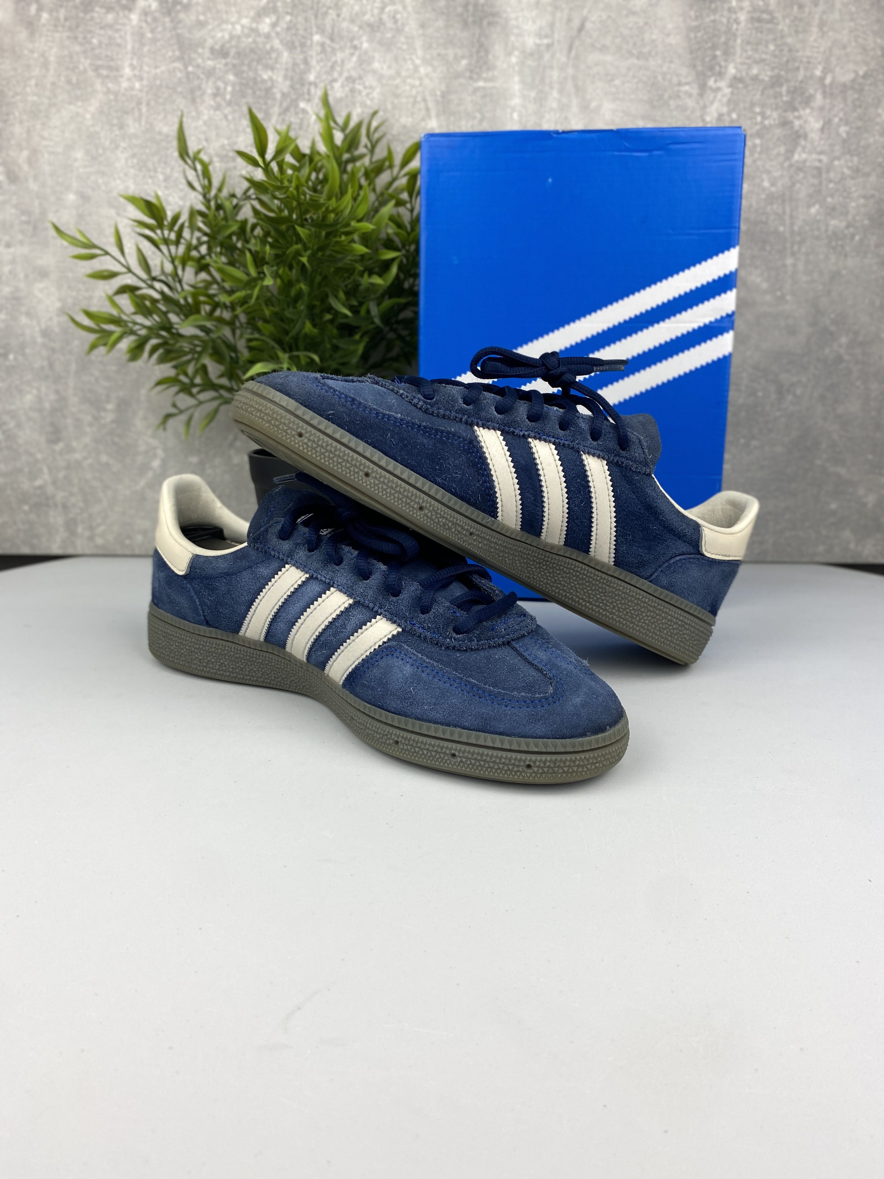 Adidas Handball Spezial r. 40 – sneakersy retro z zamszu