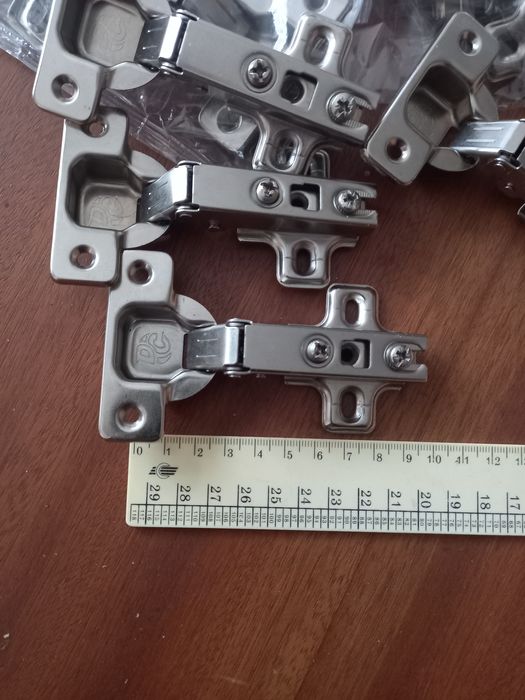 Петли мебельные DC