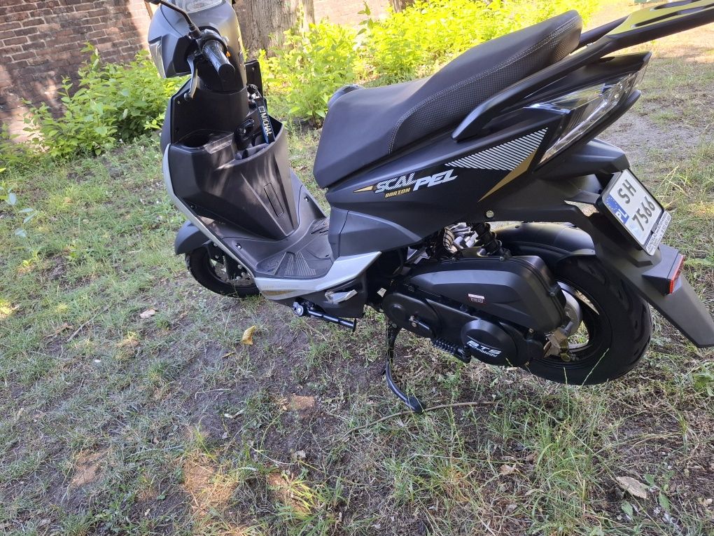 Skuter Skalpel Barton