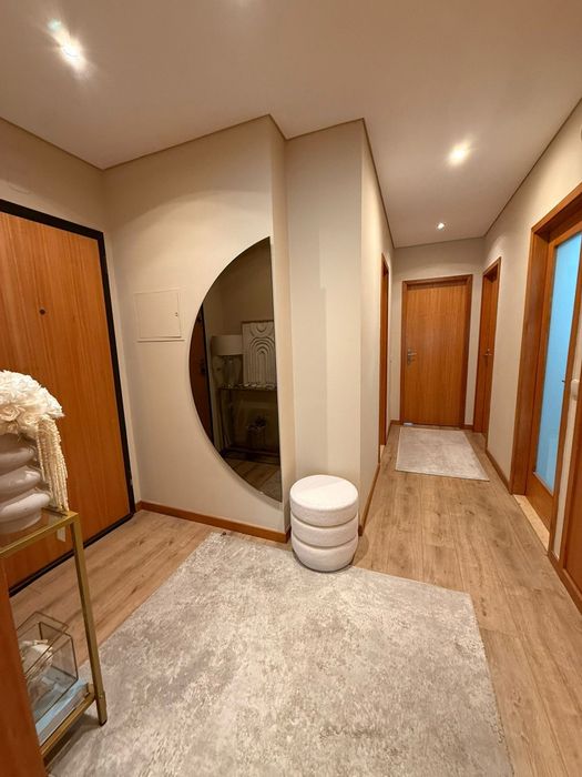 Alugo apartamento T2