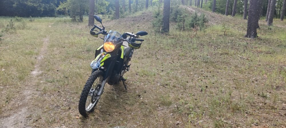 Мотоцикл Yamaxa XT660R