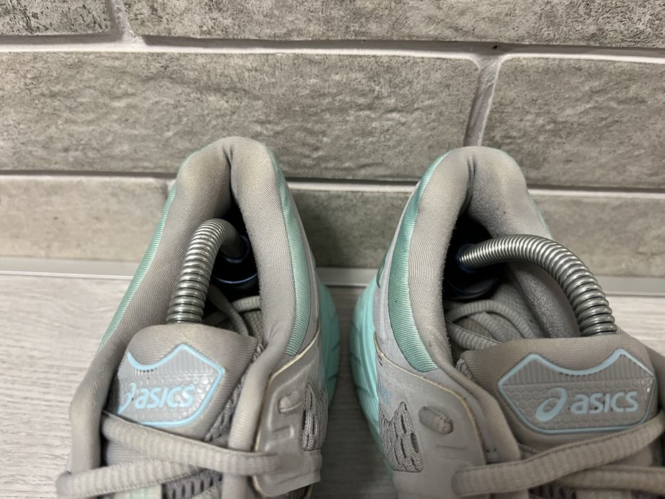 Кросівки жіночі спортивні Asics GT-4000 для бігу, залу 40р. 25,5см