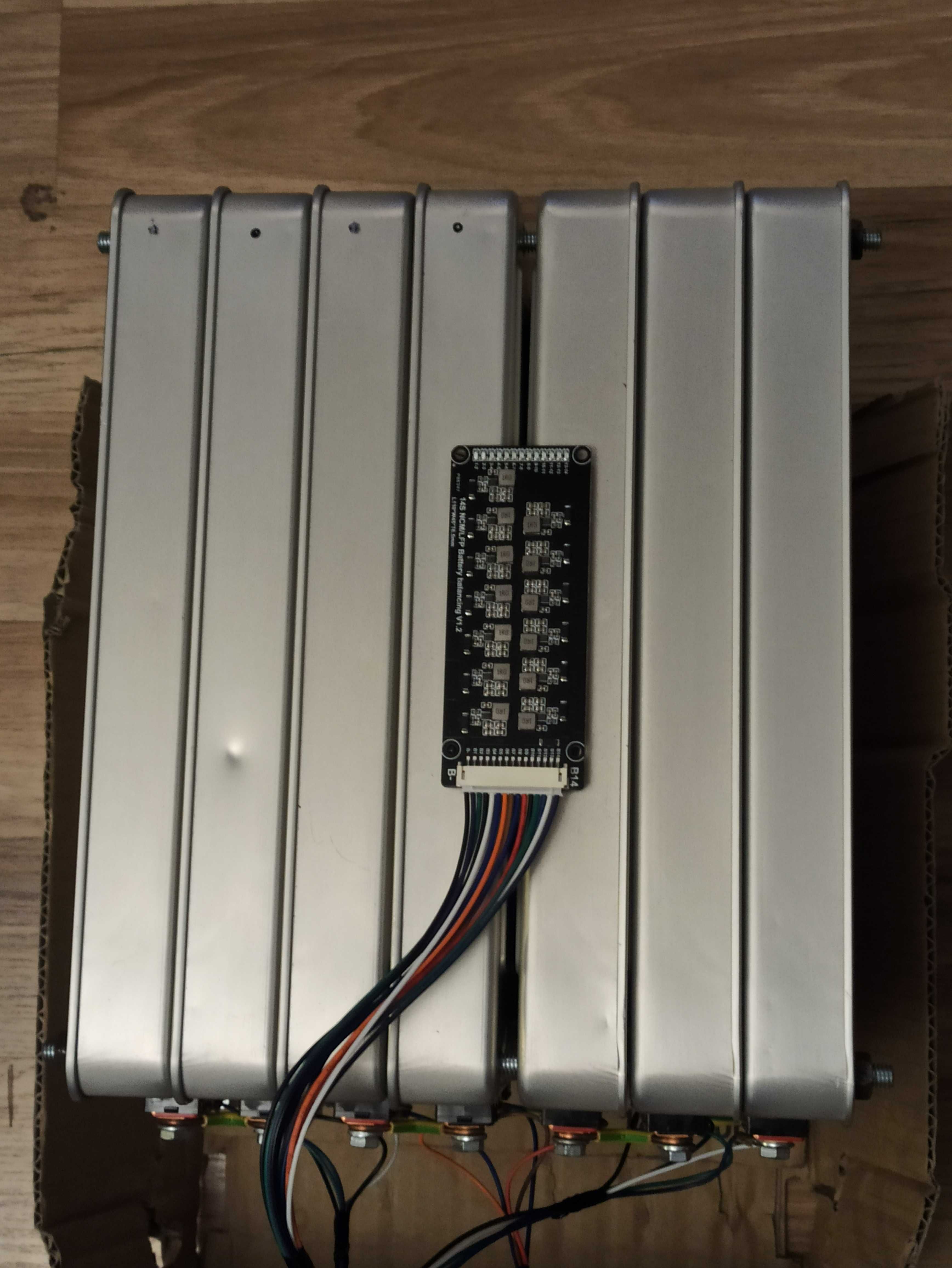 Magazyn energii power bank elektrownia słoneczna BMS