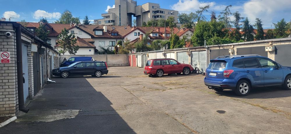 Duży garaż na Woli ul. Płocka  25m2