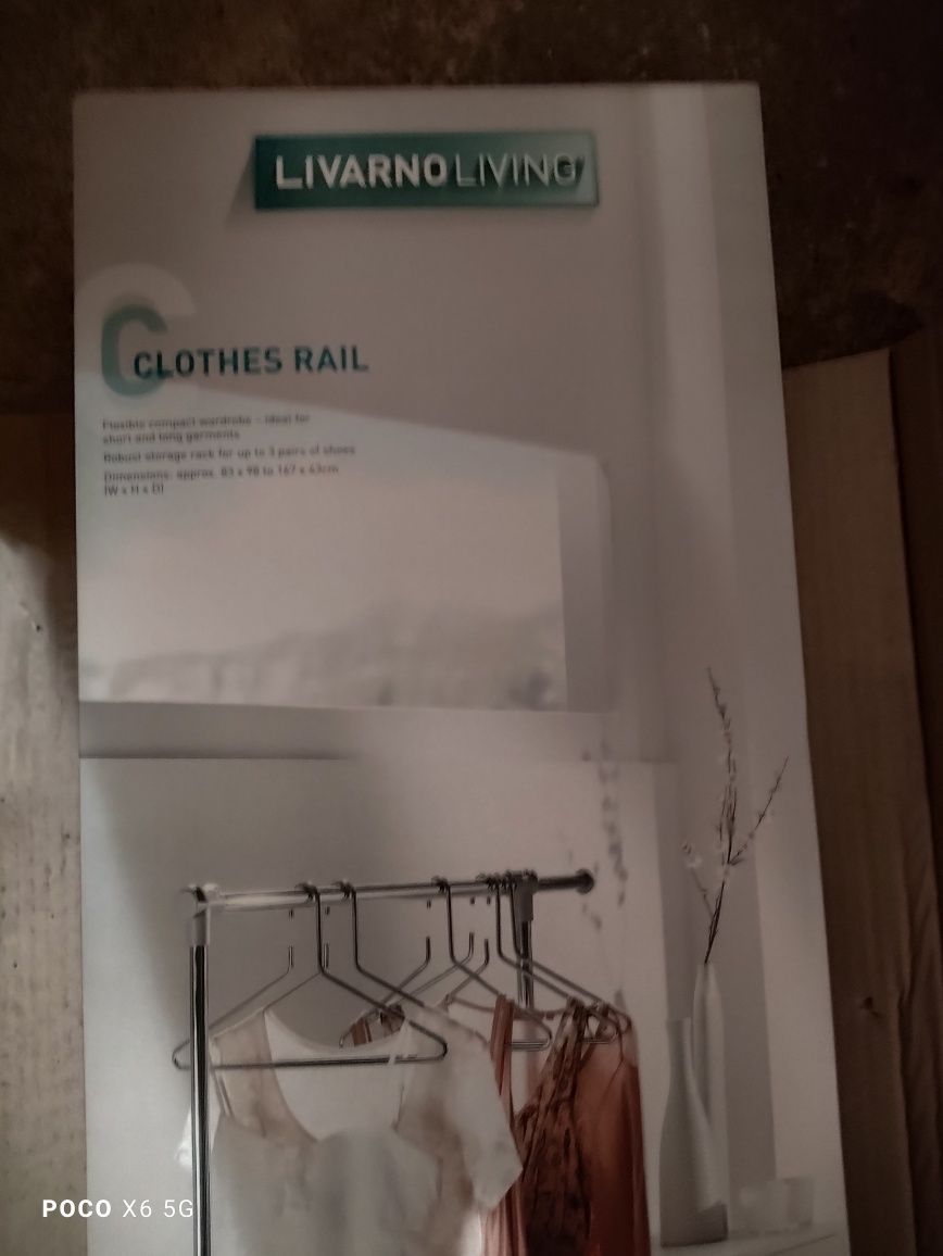 Livarno stojak na ubrania nowy