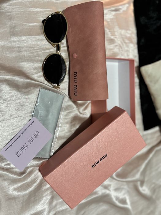 Óculos de sol Miu Miu