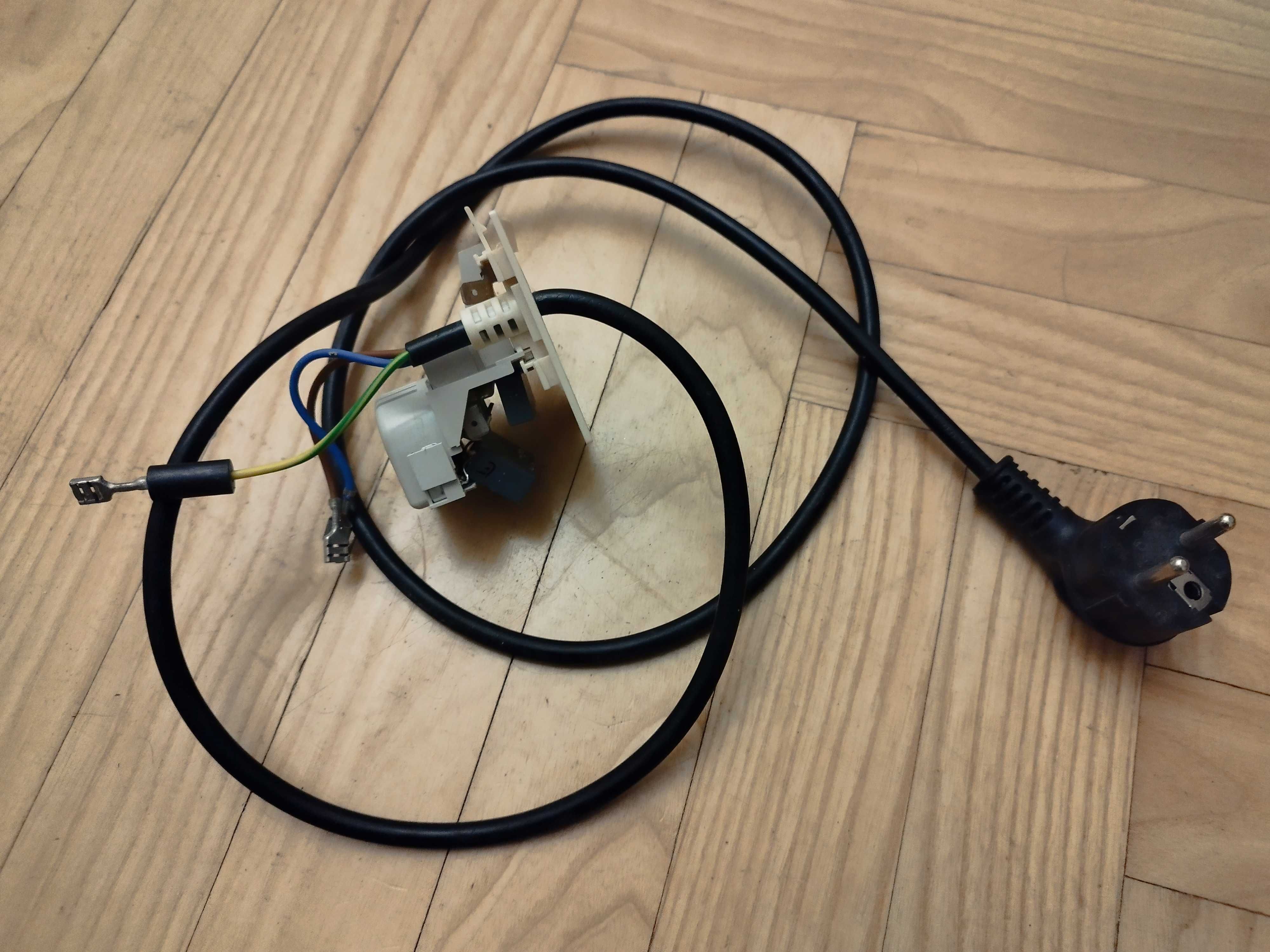 Kabel zasilający do zmywarki HOTPOINT LTF11H132EU